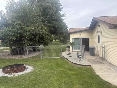Exterior - 3 High, Yale, MI 48097 photo 4 of 8