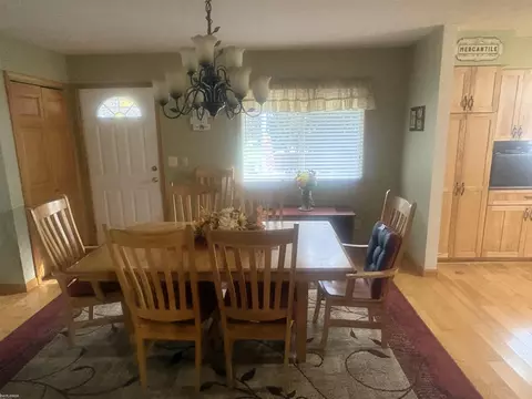 Dining - 3 High, Yale, MI 48097 photo 2 of 2