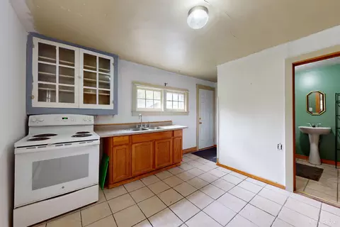 Entry Way - 310 Excelsior, Ishpeming, MI 49849 photo 1 of 3
