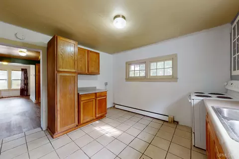 Entry Way - 310 Excelsior, Ishpeming, MI 49849 photo 2 of 3