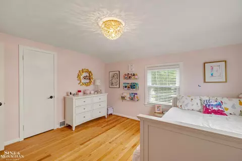 Bedroom - 1301 Torrey, Grosse Pointe Woods, MI 48236 photo 6 of 6