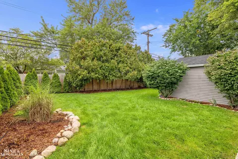 Exterior - 1301 Torrey, Grosse Pointe Woods, MI 48236 photo 9 of 13