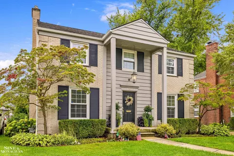 Exterior - 1301 Torrey, Grosse Pointe Woods, MI 48236 photo 13 of 13