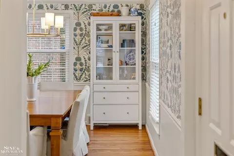 Dining - 1301 Torrey, Grosse Pointe Woods, MI 48236 photo 1 of 4