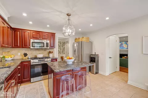 Kitchen - 1301 Torrey, Grosse Pointe Woods, MI 48236 photo 3 of 3