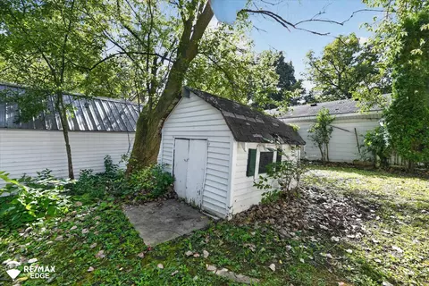 Exterior - 7282 Neff, Mount Morris, MI 48458 photo 9 of 20