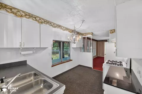 Kitchen - 7282 Neff, Mount Morris, MI 48458 photo 3 of 5