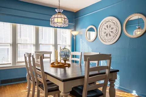 Dining - 805 Exchange, Owosso, MI 48867 photo 1 of 2