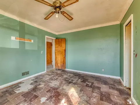 Bedroom - 564 Castella, Temperance, MI 48182 photo 2 of 4