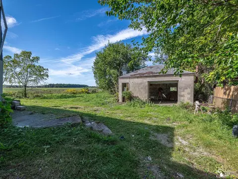 Exterior - 564 Castella, Temperance, MI 48182 photo 7 of 7
