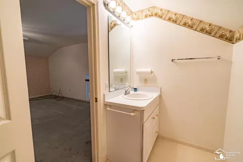 Bath - 1632 Spruce, Temperance, MI 48182 photo 5 of 5