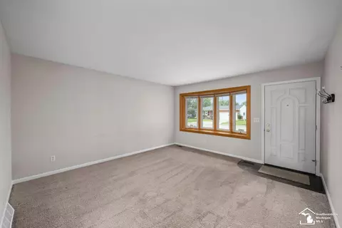 Living - 1136 Lavender, Monroe, MI 48162 photo 1 of 8