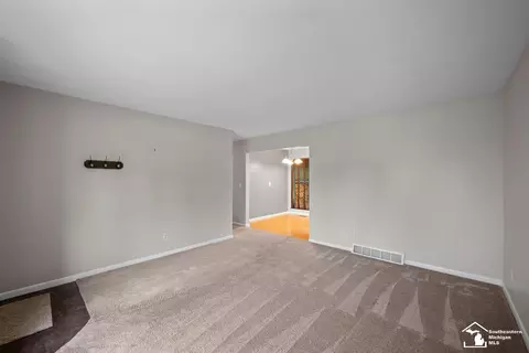 Living - 1136 Lavender, Monroe, MI 48162 photo 4 of 8