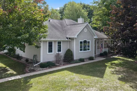 Exterior - 43 Sandy, Gladstone, MI 49837 photo 3 of 14