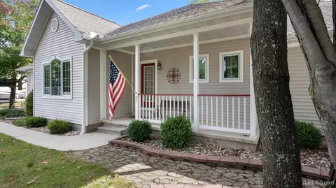 Exterior - 43 Sandy, Gladstone, MI 49837 photo 2 of 14