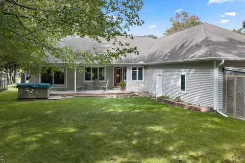 Exterior - 43 Sandy, Gladstone, MI 49837 photo 11 of 14