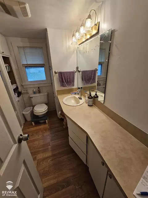 Bath - 400 E Monroe, Owosso, MI 48867 photo 1 of 2