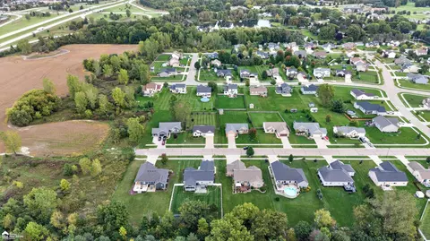 View/Area - 1419 Pondview, Davison, MI 48423 photo 5 of 7