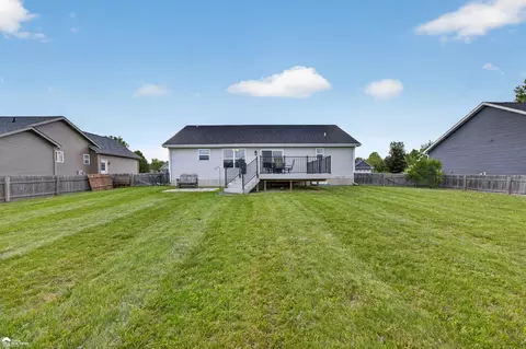 Exterior - 1419 Pondview, Davison, MI 48423 photo 15 of 17