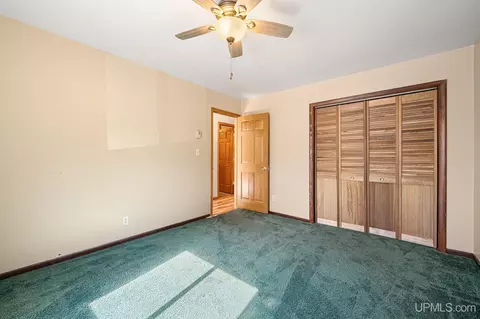 Bedroom - 160 S Lilac, Ishpeming, MI 49849 photo 4 of 7