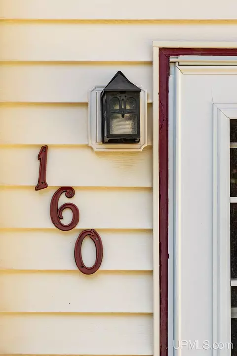 Exterior - 160 S Lilac, Ishpeming, MI 49849 photo 2 of 8