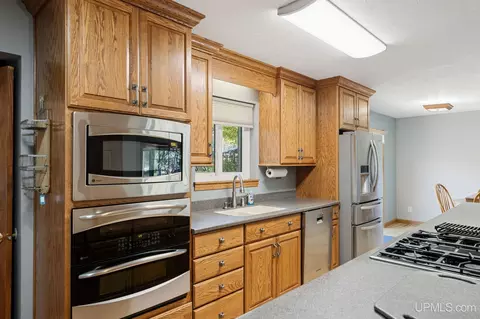 Kitchen - 160 S Lilac, Ishpeming, MI 49849 photo 5 of 9