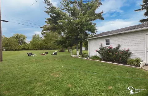 Exterior - 1491 Hendricks, Monroe, MI 48162 photo 2 of 3