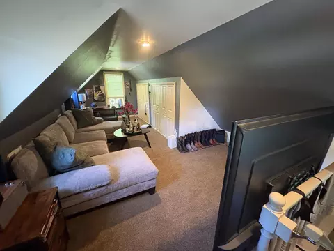 Living - 3256 Amelia, Flushing, MI 48433 photo 4 of 4