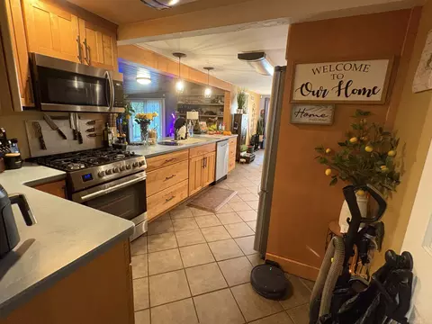 Kitchen - 3256 Amelia, Flushing, MI 48433 photo 1 of 3