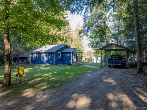 Exterior - 16874 E Pointe, Wetmore, MI 49895 photo 1 of 8
