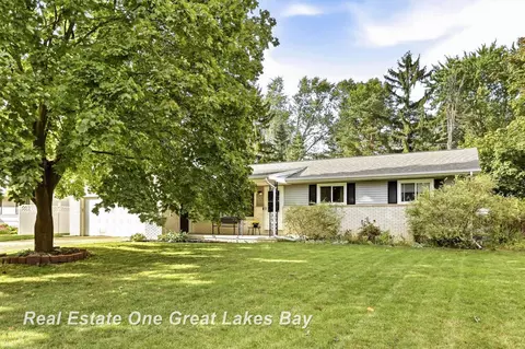 5436 George, Saginaw, MI 48603