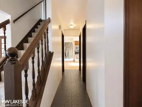 Entry Way - 47122 Blueridge, Macomb, MI 48044 photo 2 of 2