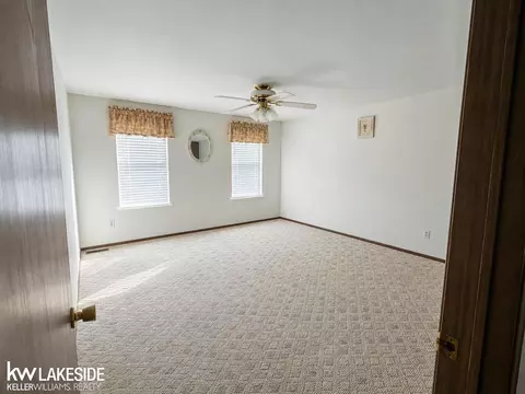 Bedroom - 47122 Blueridge, Macomb, MI 48044 photo 2 of 3
