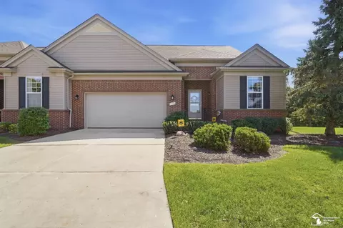5978 Purple Martin, South Rockwood, MI 48179