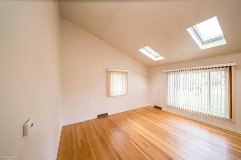 Living - 23937 Thomas, Warren, MI 48091 photo 2 of 2