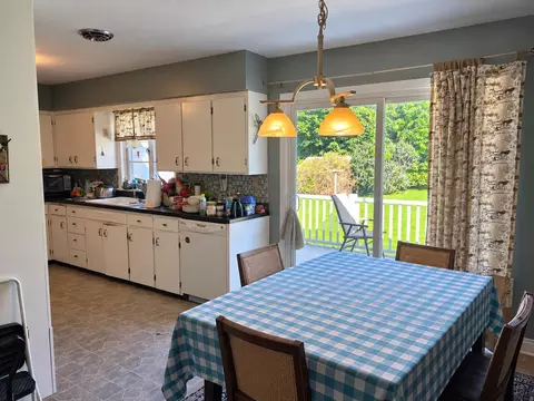 Kitchen - 12239 S Ruppert, Perry, MI 48872 photo 2 of 2