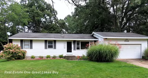 1546 Vesta, Muskegon, MI 49445