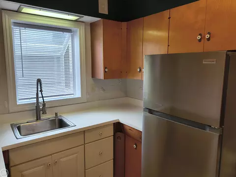 Kitchen - 628 E Drayton, Ferndale, MI 48220 photo 5 of 5