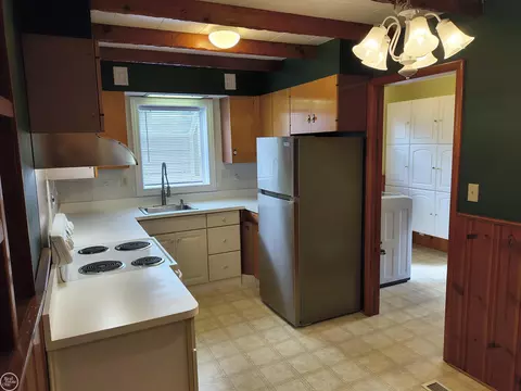 Kitchen - 628 E Drayton, Ferndale, MI 48220 photo 1 of 5