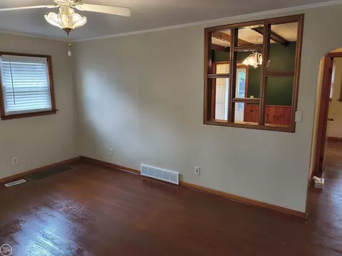 Living - 628 E Drayton, Ferndale, MI 48220 photo 6 of 6
