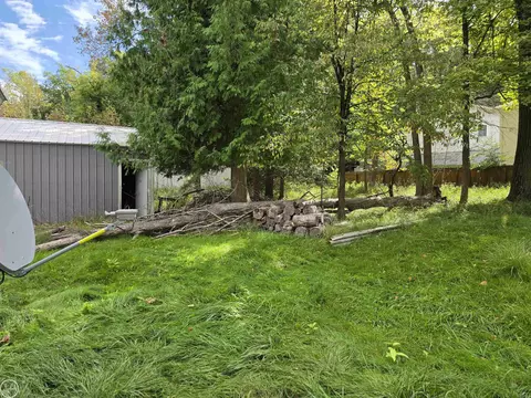 Exterior - 265 Old Trl, Spruce, MI 48762 photo 4 of 15