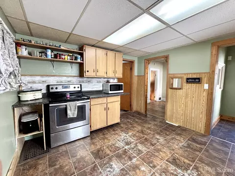 Kitchen - 315 W Barnum, Ishpeming, MI 49849 photo 3 of 3