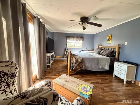 Bedroom - 315 W Barnum, Ishpeming, MI 49849 photo 4 of 7
