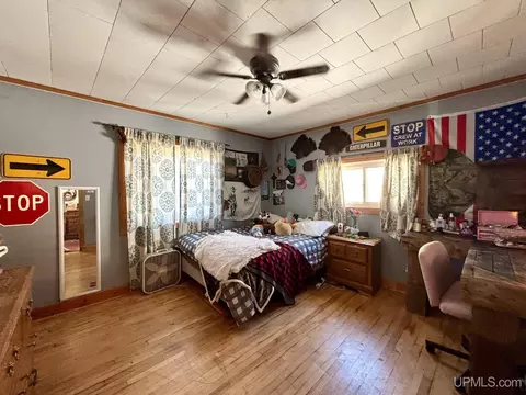 Bedroom - 315 W Barnum, Ishpeming, MI 49849 photo 2 of 7