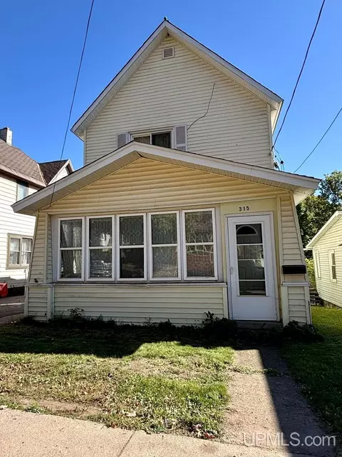 Exterior - 315 W Barnum, Ishpeming, MI 49849 photo 3 of 3
