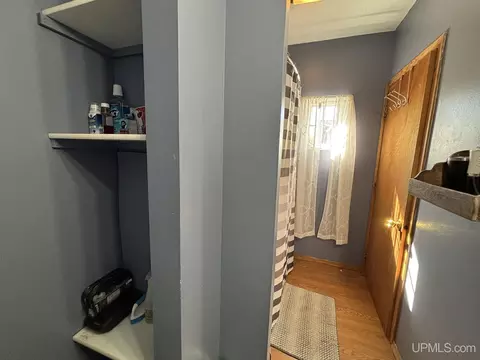 Bath - 315 W Barnum, Ishpeming, MI 49849 photo 4 of 5
