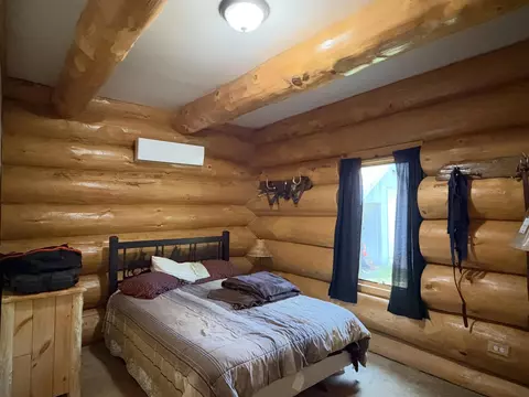 Bedroom - 5330 Scottish Hills Dr, Gladwin, MI 48624 photo 2 of 2