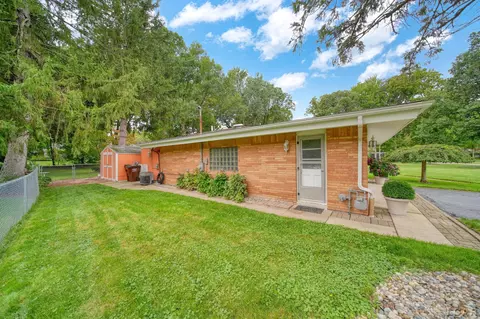 Exterior - 1241 E Oregon, Adrian, MI 49221 photo 11 of 23