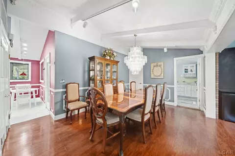 Dining - 1241 E Oregon, Adrian, MI 49221 photo 6 of 6