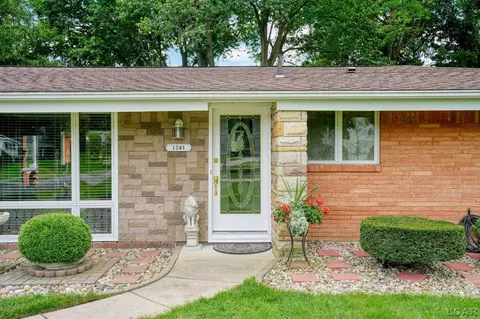 Exterior - 1241 E Oregon, Adrian, MI 49221 photo 2 of 23